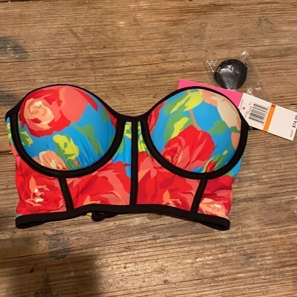 ⭐️Betsey Johnson vintage style swim top - Picture 8 of 9